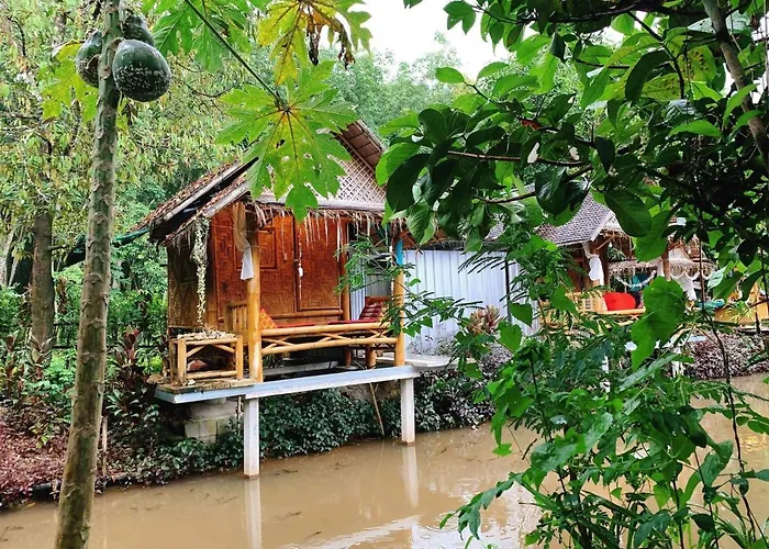 Nakhon Si Ban Na Homestay